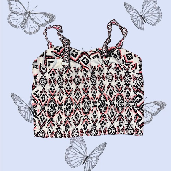 Native Summer Crop-Top 🪷☀️ - Picture 2 of 5